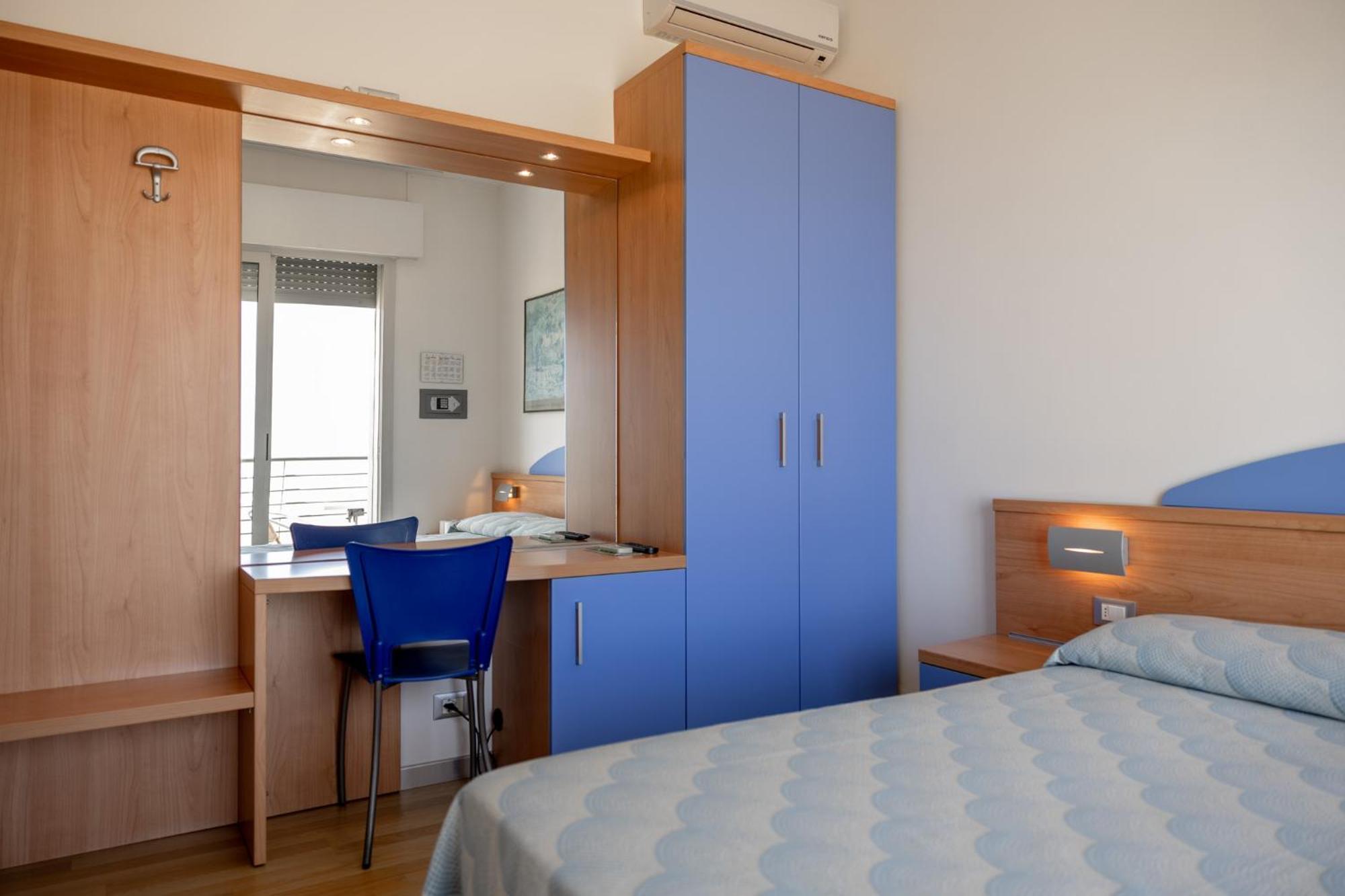 Hotel Riviera กาออร์เล ภายนอก รูปภาพ