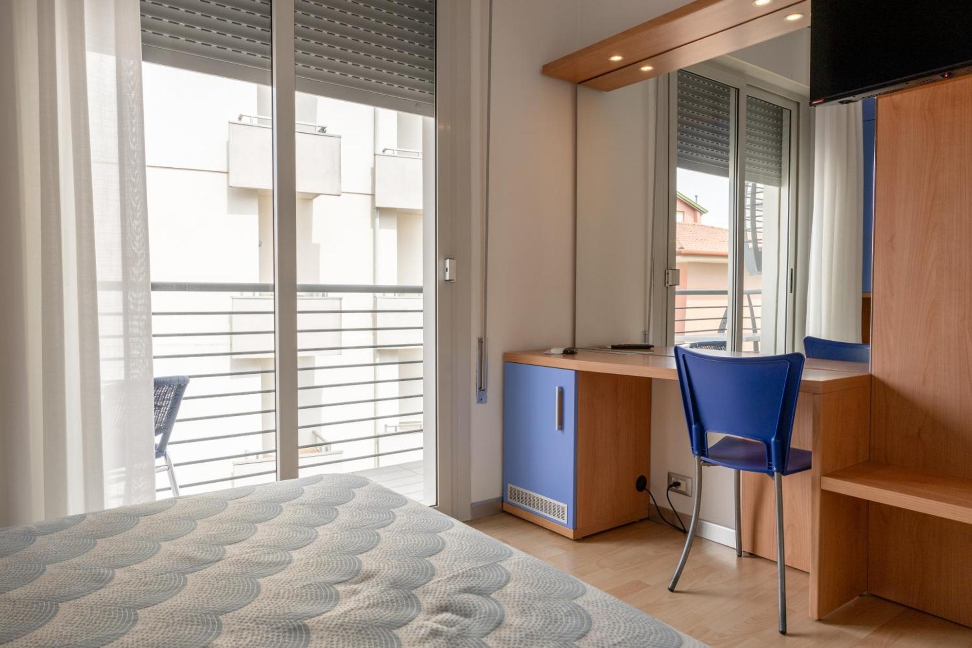 Hotel Riviera กาออร์เล ภายนอก รูปภาพ