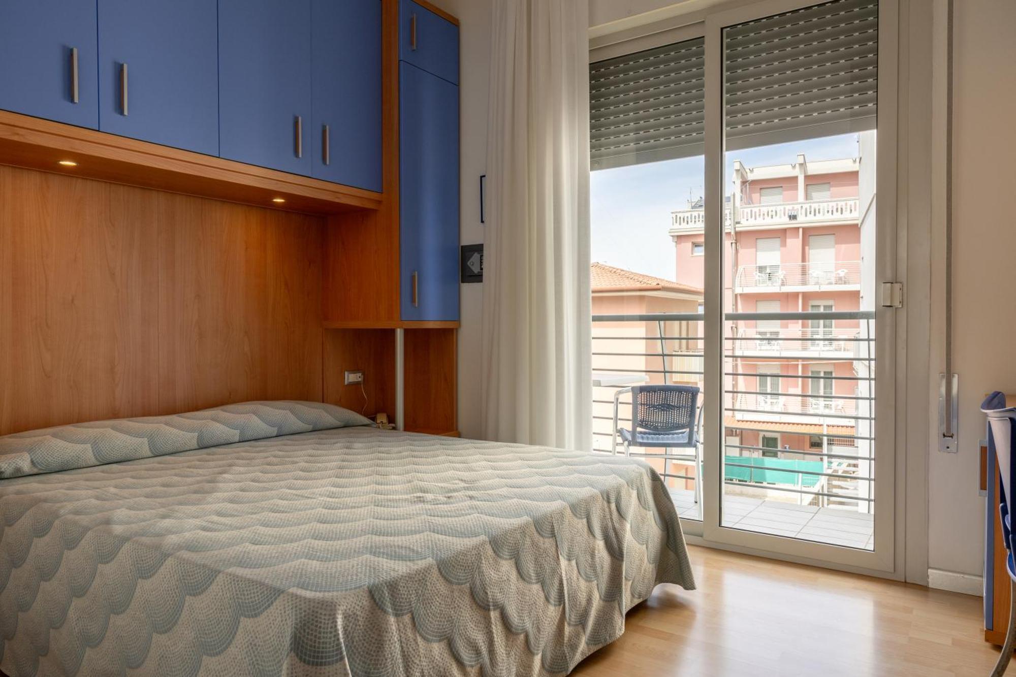 Hotel Riviera กาออร์เล ภายนอก รูปภาพ