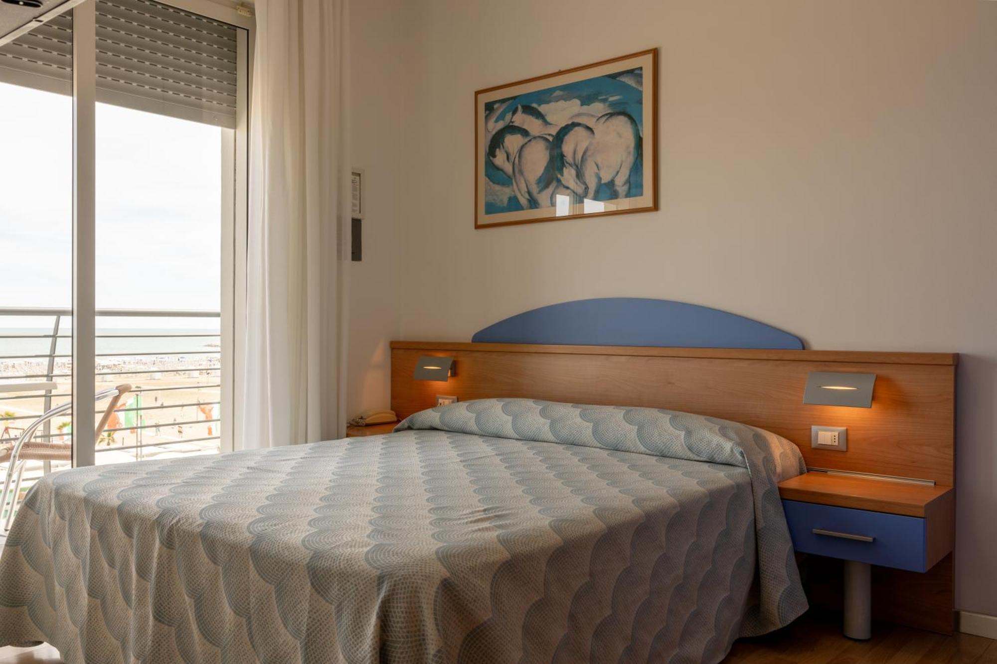 Hotel Riviera กาออร์เล ภายนอก รูปภาพ