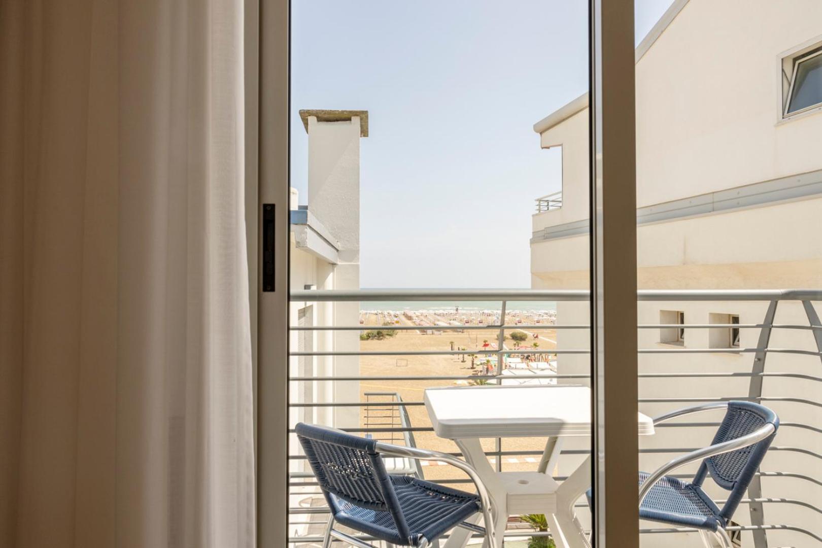 Hotel Riviera กาออร์เล ภายนอก รูปภาพ