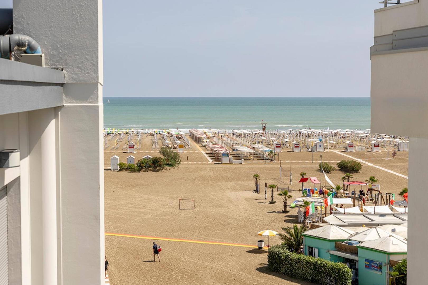 Hotel Riviera กาออร์เล ภายนอก รูปภาพ